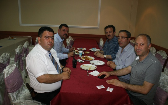Polis Eşlerinden Kermes