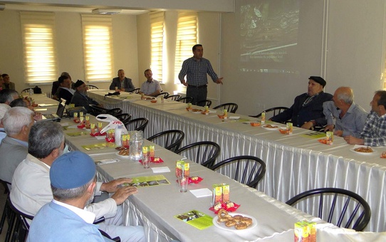 Malatya'da Kayısı Zararlısı ile Mücadele Eğitimi