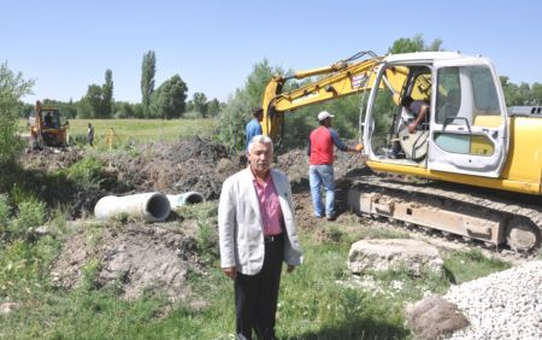 Söğütlü Beldesinde Altyapı Çalışmaları