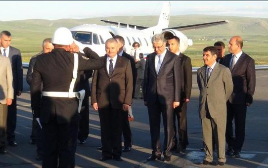 'Kars Havalimanı Projesi Çok Özel Bir Proje'
