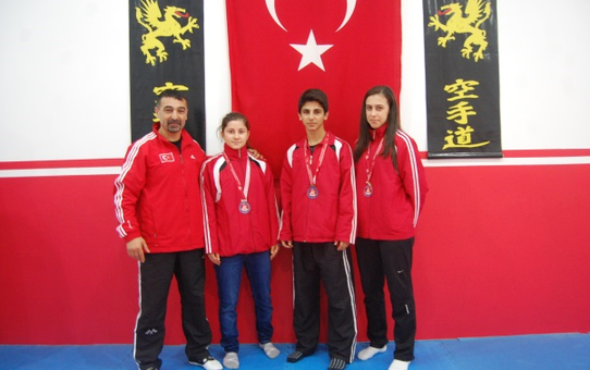 Madalyalar bizim!