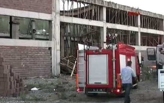 İnşaatta Kalıplar Betonla Birlikte Çöktü: 4 Yaralı