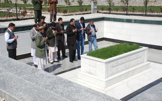 Merhum Burhaneddin Rabbani Anıt Mezar Yolu Yapımına Başlandı