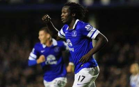 Villa'nın Rakibi Everton