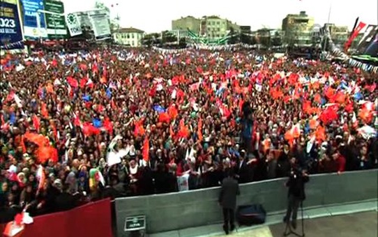 Başbakan Erdoğan: 'Hiçkimse bu millete diz çöktüremeyecek' -