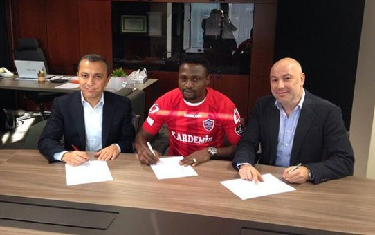 Beşiktaş'ta, Mıchael Eneramo Kardemir Karabükspor'a Kiralandı