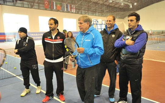 Dünyaca Ünlü Tenis Geliştirme Uzmanı Doug Maccurdy Trabzon'da
