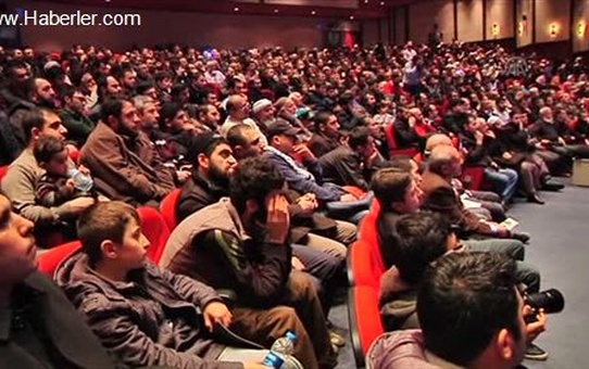 Üsküdar'da Şehitler Gecesi Düzenlendi