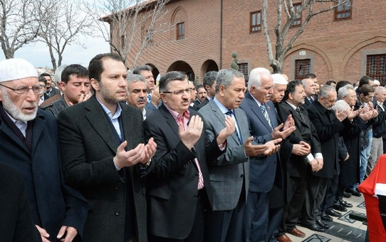 Rıza Ulucak Dualarla Uğurlandı