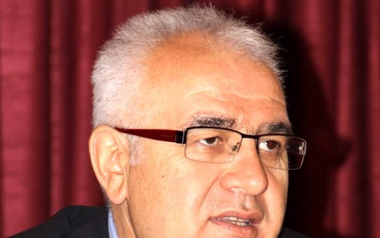 Rize Valisi Çakır, Yılın Doktorunu Ödüllendirdi