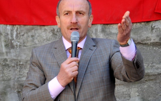 Başbakanın Adaylıktan Çekilmesini İstediği Bağımsız Belediye Başkanı Adayı Yoluna Devam Edeceğini...
