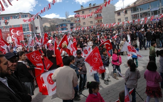 Adilcevaz'da MHP Mitingi