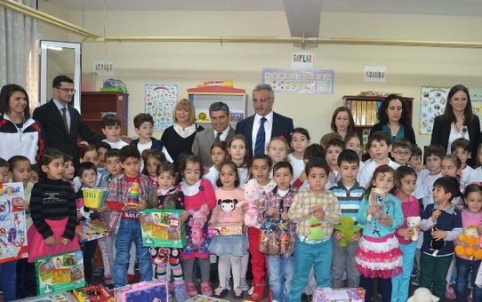 Bahçeşehir Koleji 20. Yıl Projesine İzmir'de Devam Ediyor