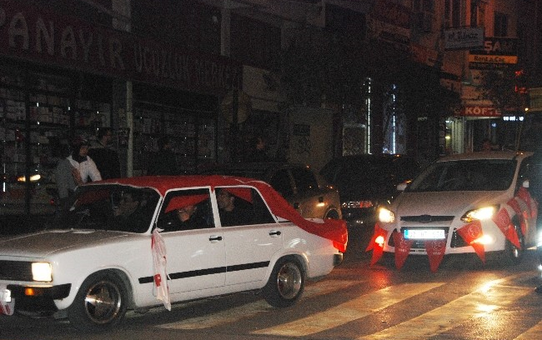 Isparta'da Seçim Zaferi Kutlamaları Erken Başladı
