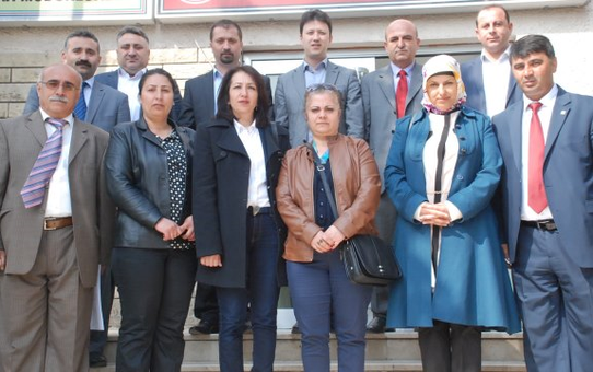 CHP'li Meclis Üyeleri Mazbatalarını Aldılar