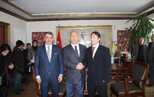 Yakakent Belediyesinde Devir Teslim Töreni