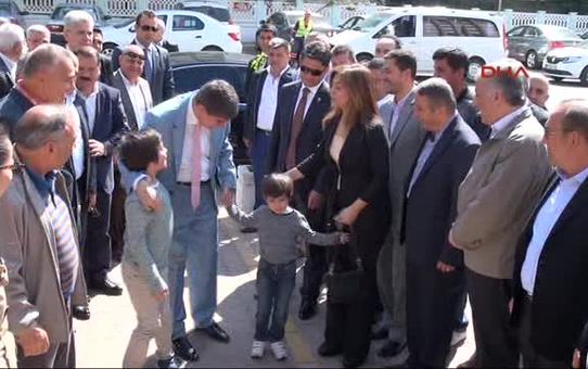 Antalya'da Mazbatasını Alarak Büyükşehir Belediye Başkanı Olan AK Parti Adayı Menderes Türel,...