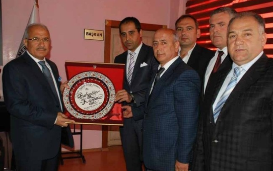 Komacaz, Makamında Ziyaretçilerini Ağırlıyor