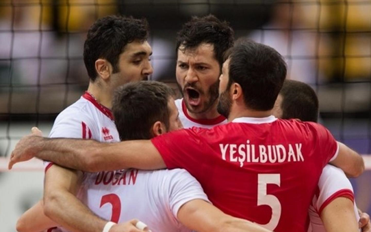 A Milli Erkek Voleybol Takımı, Cev Avrupa Şampiyonası İçin Danimarka'ya Gitti