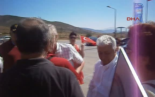 Balyoz'dan Özgür Kalan Sancar'a Foça'da Sevgi Seli