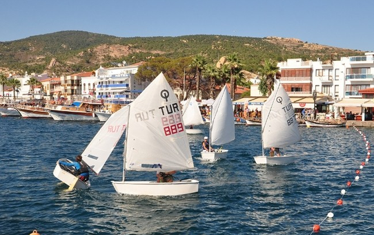 Foça'da Kabotaj Bayramı Coşkusu