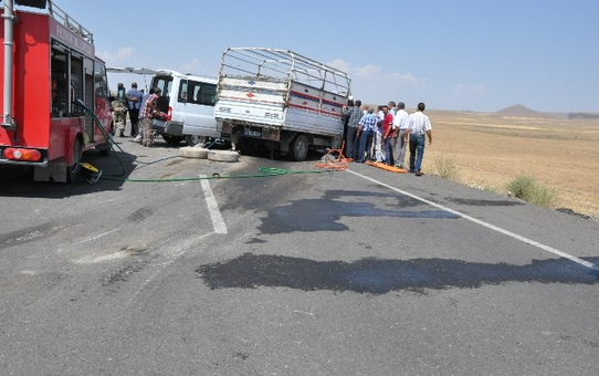 Patnos'ta Trafik Kazası: Dört Yaralı