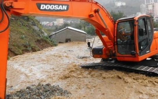 Giresun'daki Etkili Sağanak
