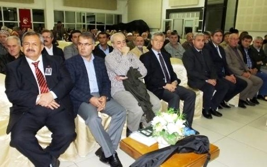 Burhaniye'de 'Peygamber Sevgisi' Konferansı