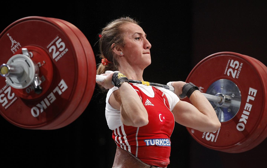 Aylin Bekleneni Veremedi