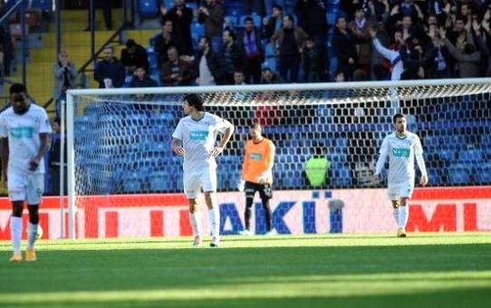 Bursasporlu Futbolcuların Son Dakika Golü Üzüntüsü