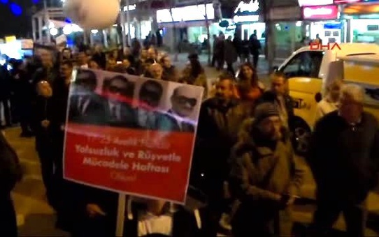 Uşak'ta '17 Aralık' Yürüyüşle Protesto Edildi