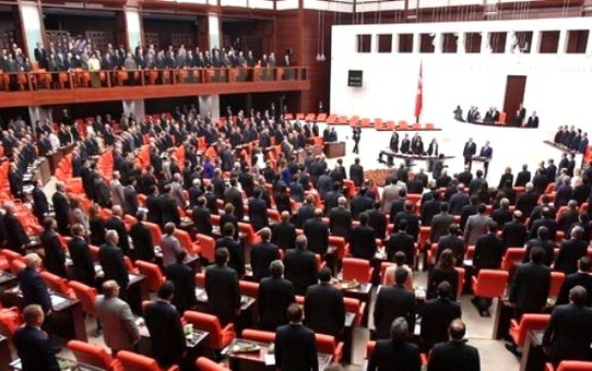 Meclis, 10 Yıl Aradan Sonra Yüce Divan Oylaması Yapacak