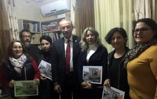 Başkan Atabay'dan Yazarlara Teşekkür Belgesi
