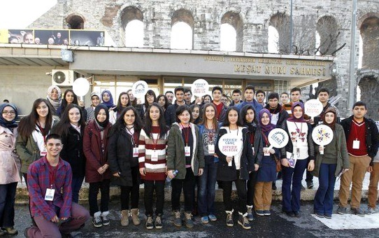 41 Genç 41 Gelecek Öğrencilerine Seminer