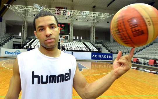 Beşiktaş'ta Chris Lofton ile Yollar Ayrılıyor Mu?