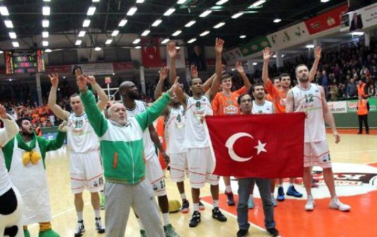 Banvit- Paris Levallois: 75-71 (Banvit Yarı Finalde)