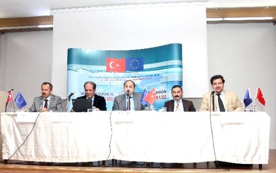 Yerel Medyanın Sorunları ve Çözüm Önerileri' Forumu