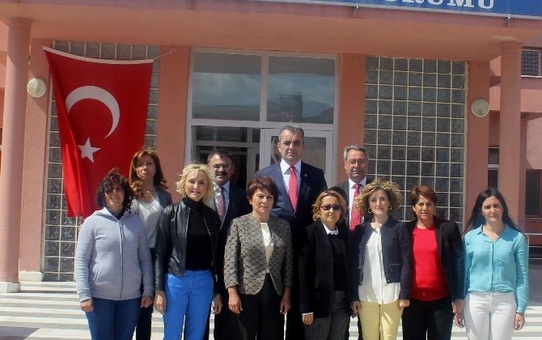 CHP'li Adaylar Cezaevi'ndeki Mahkumları Ziyaret Etti