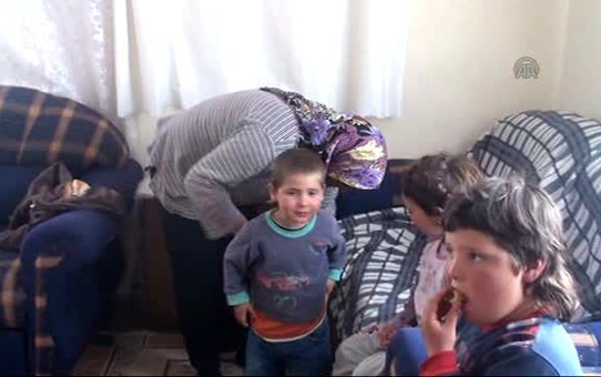 Annenin Engelleri Aşan Şefkati