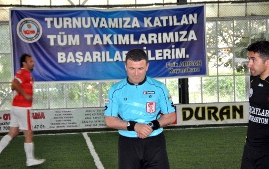 İlker Meral Sandıklı'da Turnuva Maçı Yönetti