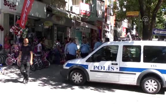 Yalnız Yaşayan Bir Kadın, Dairesinde Ölü Bulundu
