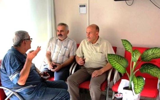 Başkan Selçuk'tan Çiçekli Kutlama