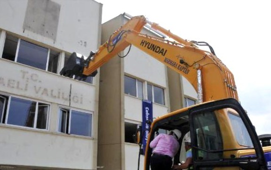 Kocaeli Eski Valilik Binası 'Kent Meydanı' ve Otopark Olacak