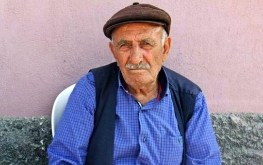 Traktörün Altında Kalan Çiftçi Öldü