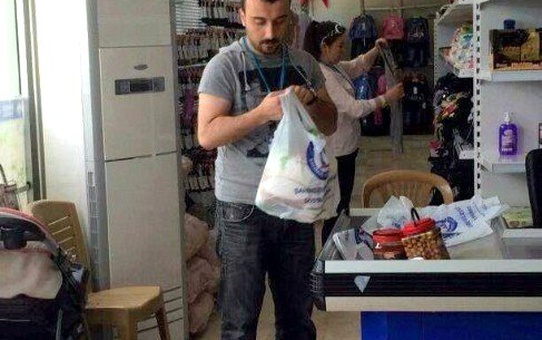 Üniversite Öğrencilerinden Örnek Davranış