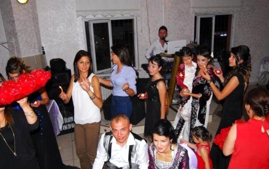Onlarınki Bir Aşk Hikayesi