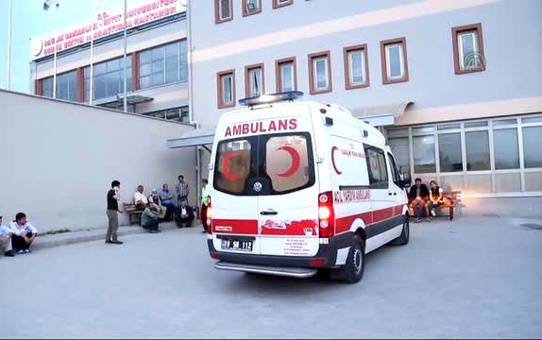 Sınıf Kapısının Kolu, Öğrencinin Koluna Saplandı