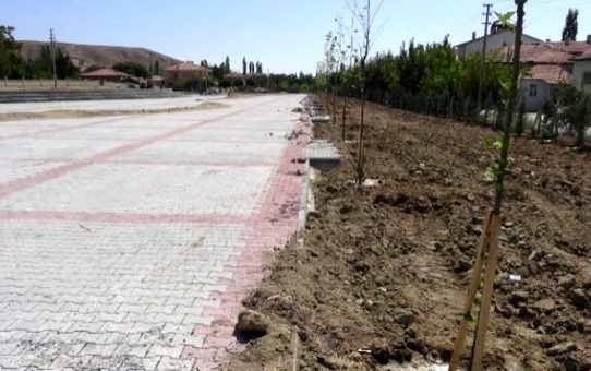 Topakkaya 12 Bin Metrekarelik Meydanına Kavuştu