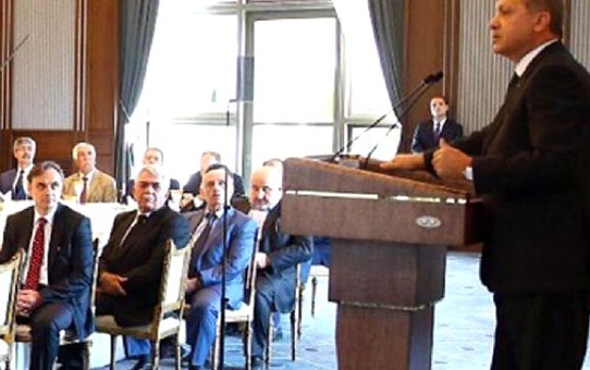 Cumhurbaşkanı ile Görüşen Kanat Önderleri Arasında Vecdi Arzu da Vardı
