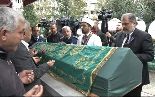 Usta Gazeteci Çetin Altan Son Yolculuğuna Uğurlandı